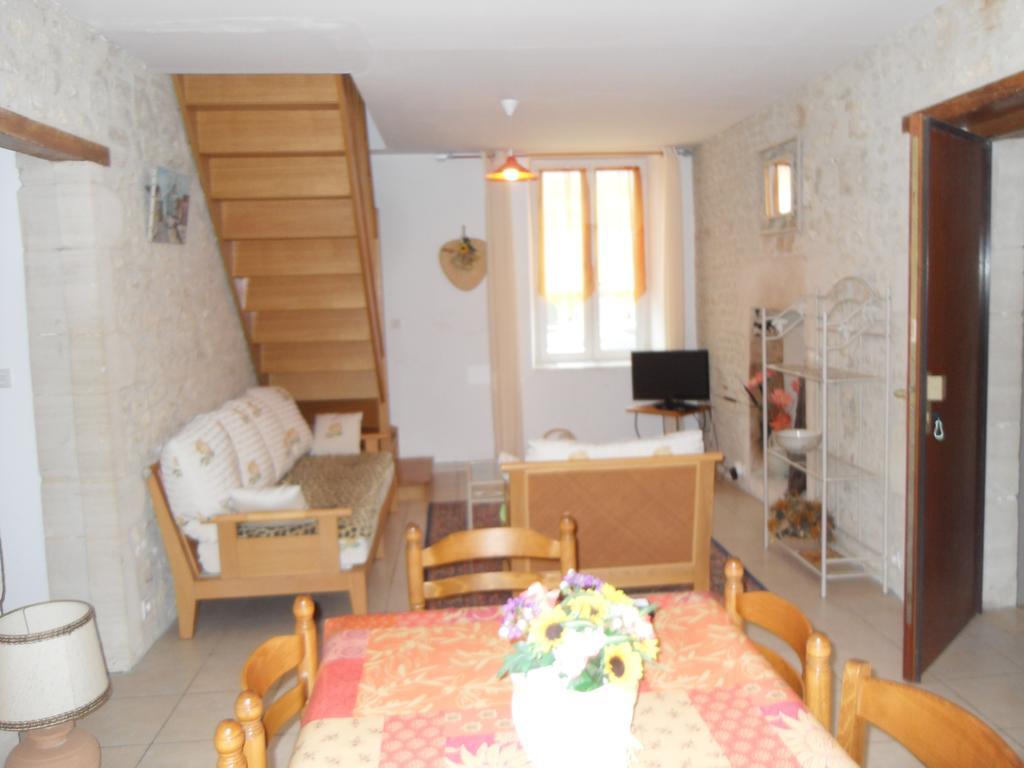 Apartamento Maison En Pierre Port-en-Bessin-Huppain Habitación foto